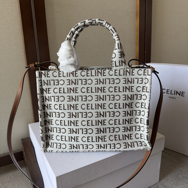 スーパーコピーブランドバッグ側面デザイン